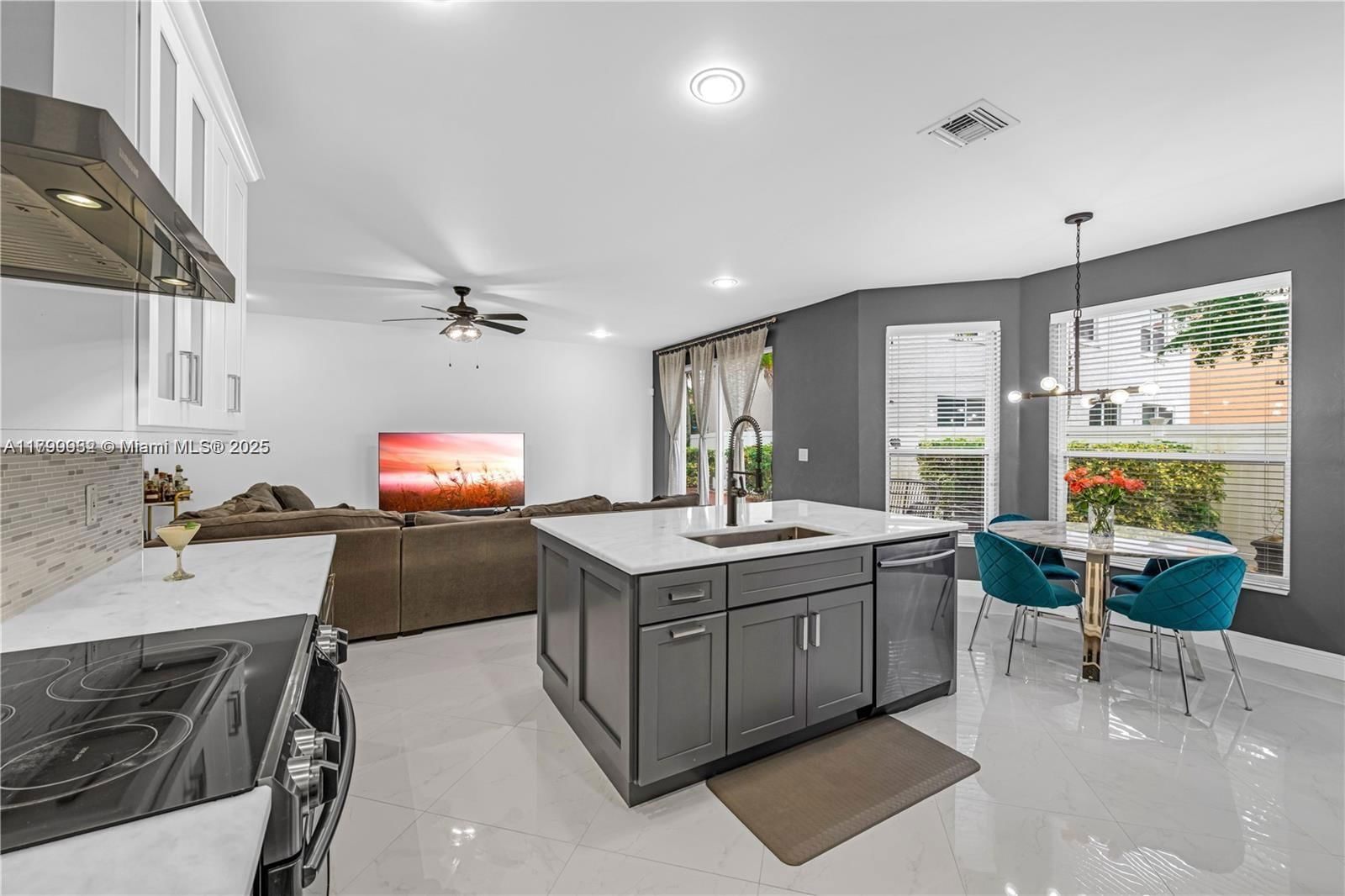 Real estate property located at 3372 179th Ave, Broward, Silver Lakes Phase Iii Re, Miramar, FL