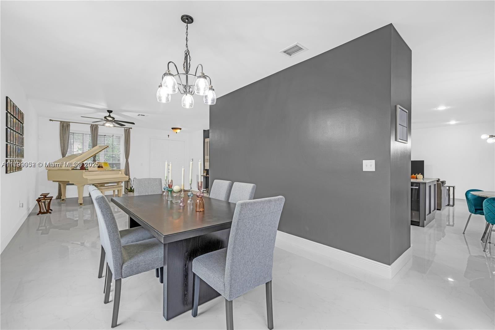 Real estate property located at 3372 179th Ave, Broward, Silver Lakes Phase Iii Re, Miramar, FL