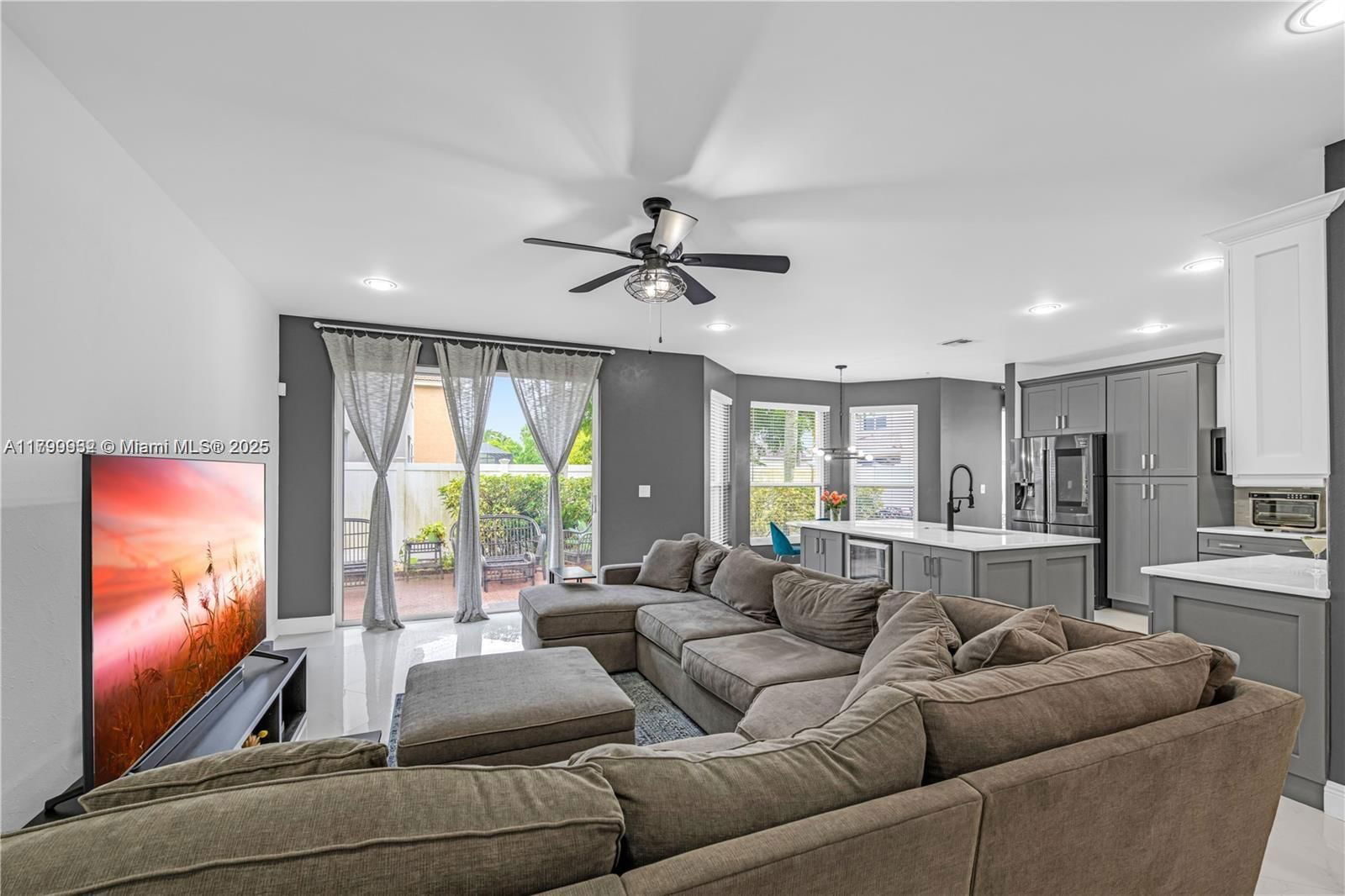 Real estate property located at 3372 179th Ave, Broward, Silver Lakes Phase Iii Re, Miramar, FL