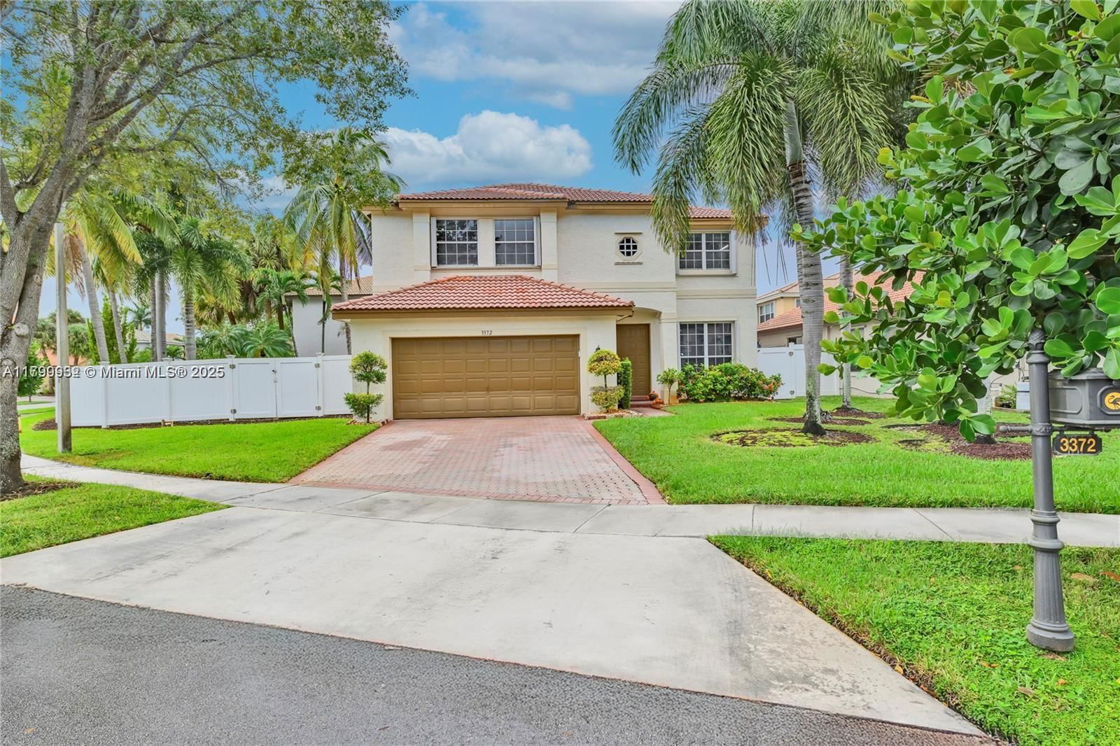 Real estate property located at 3372 179th Ave, Broward, Silver Lakes Phase Iii Re, Miramar, FL