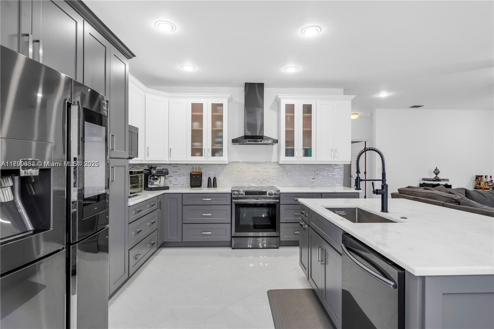 Real estate property located at 3372 179th Ave, Broward, Silver Lakes Phase Iii Re, Miramar, FL