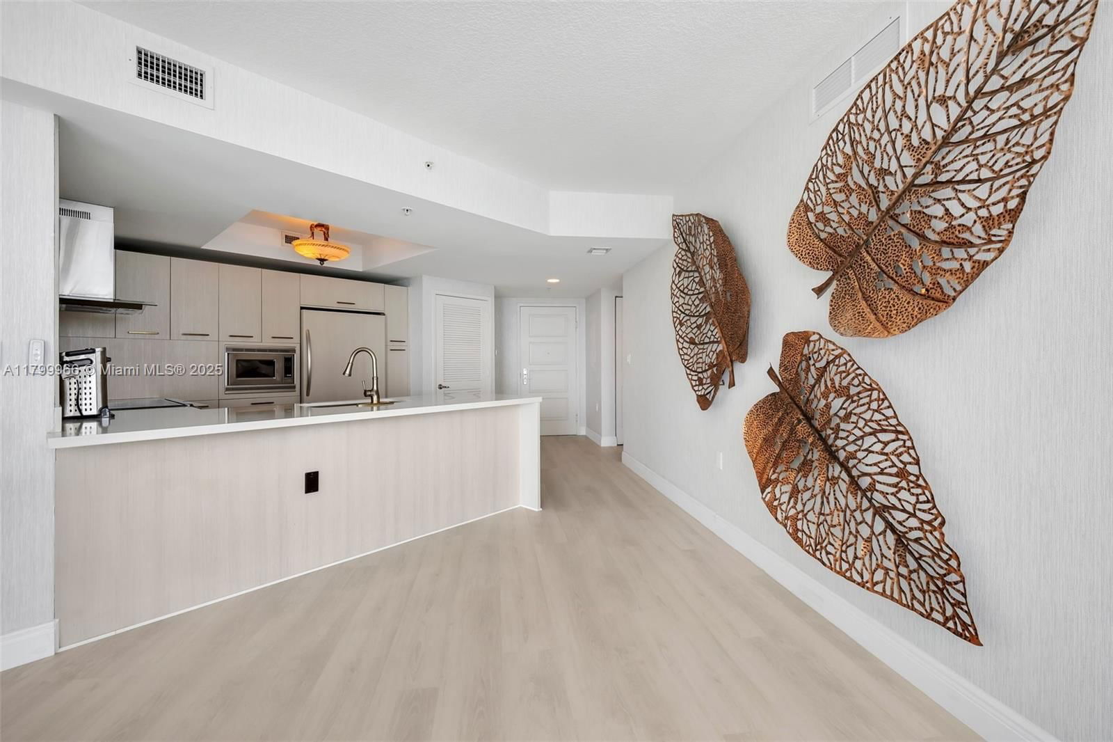 Real estate property located at 200 Sunny Isles Blvd #2-1503, Miami-dade, St Tropez On The Bay Ii C, Sunny Isles Beach, FL