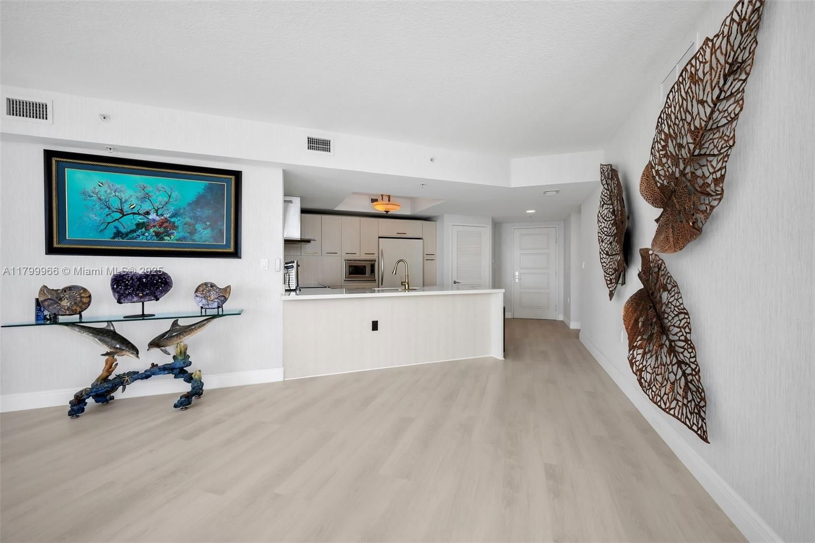 Real estate property located at 200 Sunny Isles Blvd #2-1503, Miami-dade, St Tropez On The Bay Ii C, Sunny Isles Beach, FL