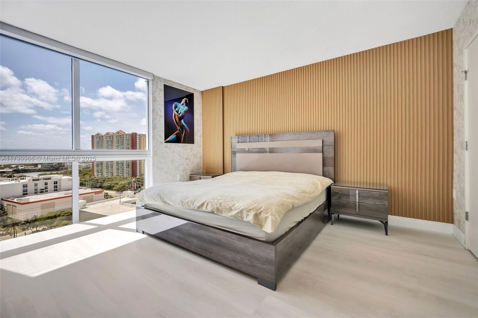 Real estate property located at 200 Sunny Isles Blvd #2-1503, Miami-dade, St Tropez On The Bay Ii C, Sunny Isles Beach, FL