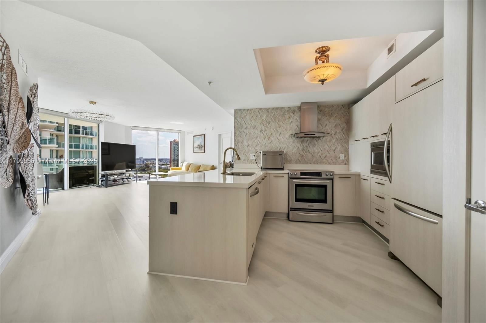 Real estate property located at 200 Sunny Isles Blvd #2-1503, Miami-dade, St Tropez On The Bay Ii C, Sunny Isles Beach, FL