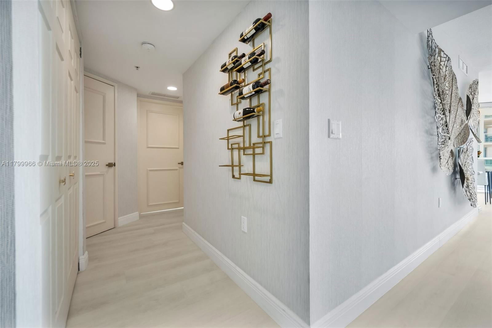 Real estate property located at 200 Sunny Isles Blvd #2-1503, Miami-dade, St Tropez On The Bay Ii C, Sunny Isles Beach, FL