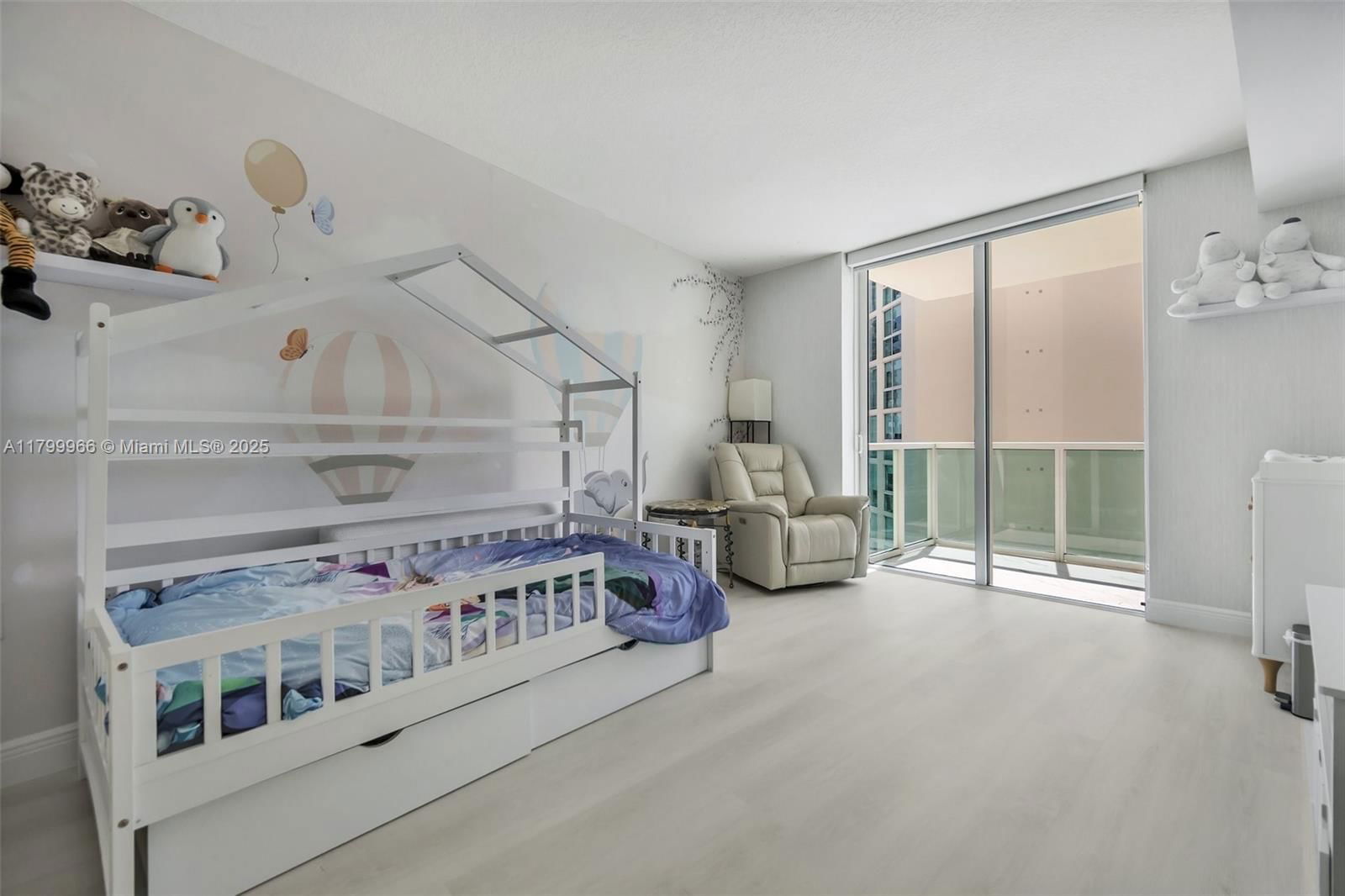 Real estate property located at 200 Sunny Isles Blvd #2-1503, Miami-dade, St Tropez On The Bay Ii C, Sunny Isles Beach, FL