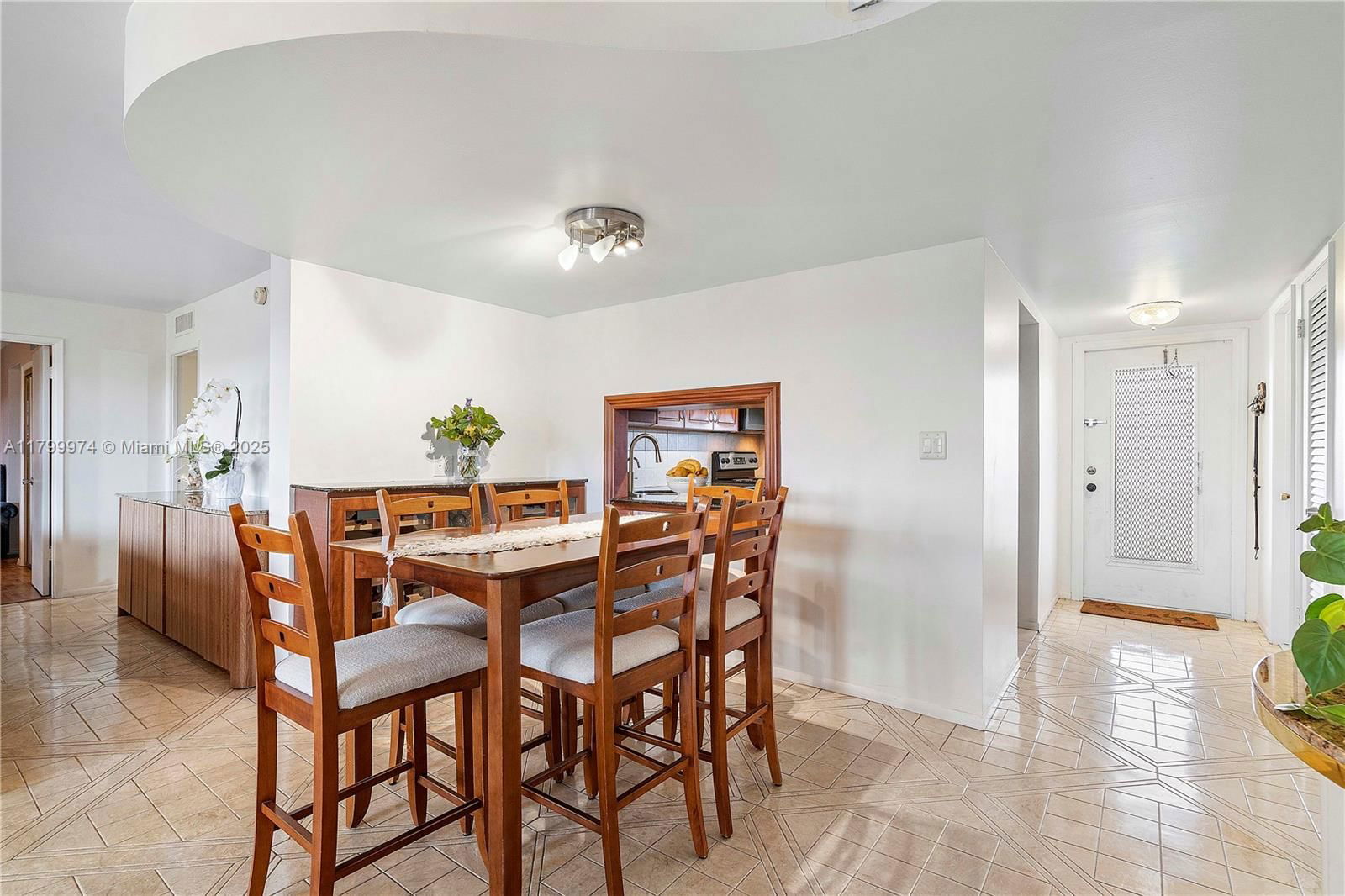 Real estate property located at 4800 Hillcrest Ln #503, Broward, Hillcrest, Hollywood, FL