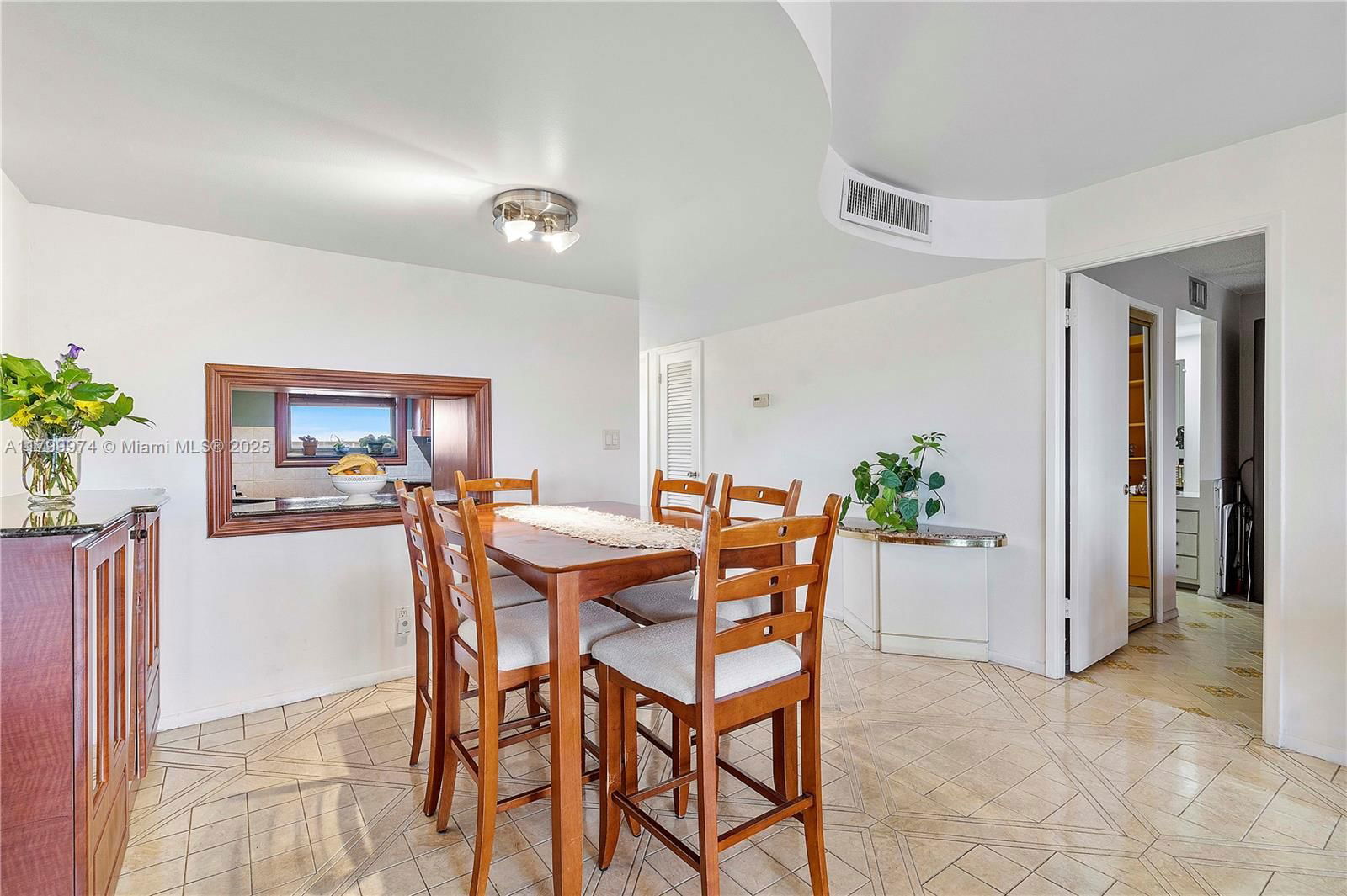 Real estate property located at 4800 Hillcrest Ln #503, Broward, Hillcrest, Hollywood, FL