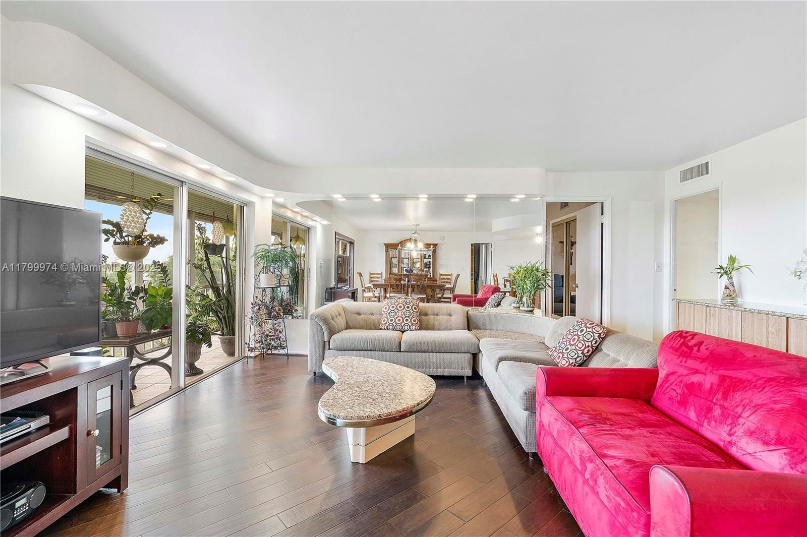 Real estate property located at 4800 Hillcrest Ln #503, Broward, Hillcrest, Hollywood, FL