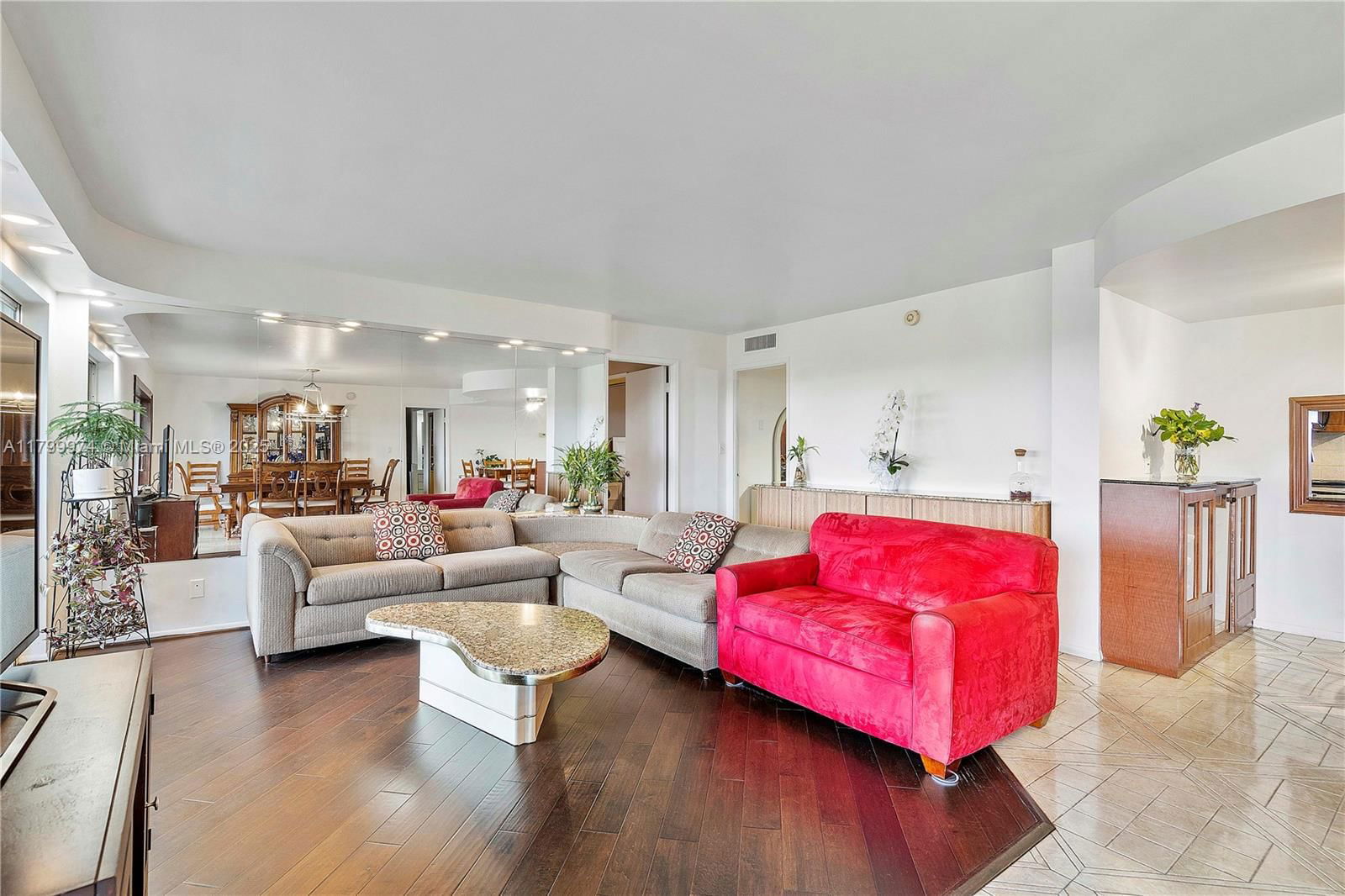 Real estate property located at 4800 Hillcrest Ln #503, Broward, Hillcrest, Hollywood, FL