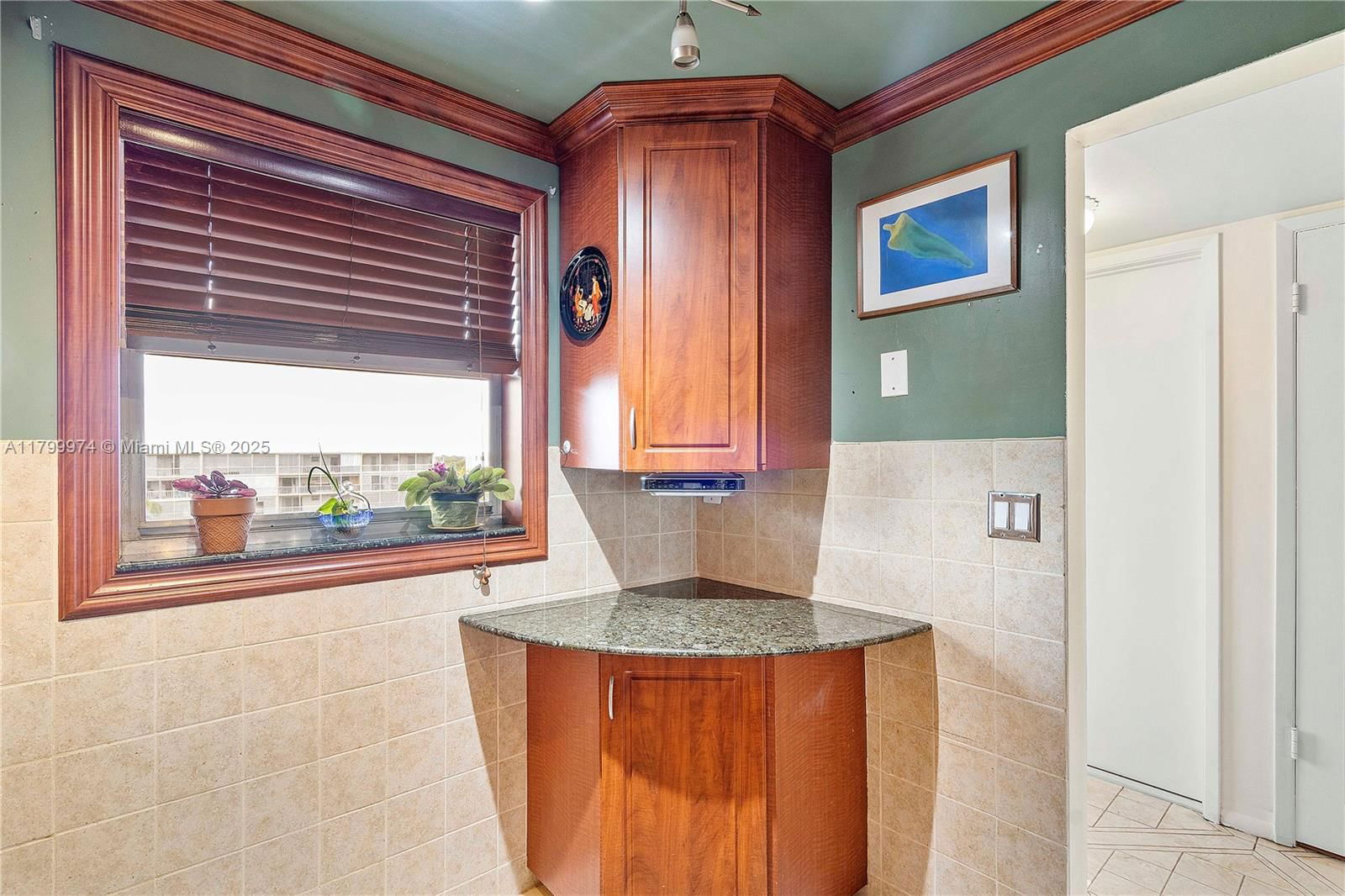 Real estate property located at 4800 Hillcrest Ln #503, Broward, Hillcrest, Hollywood, FL
