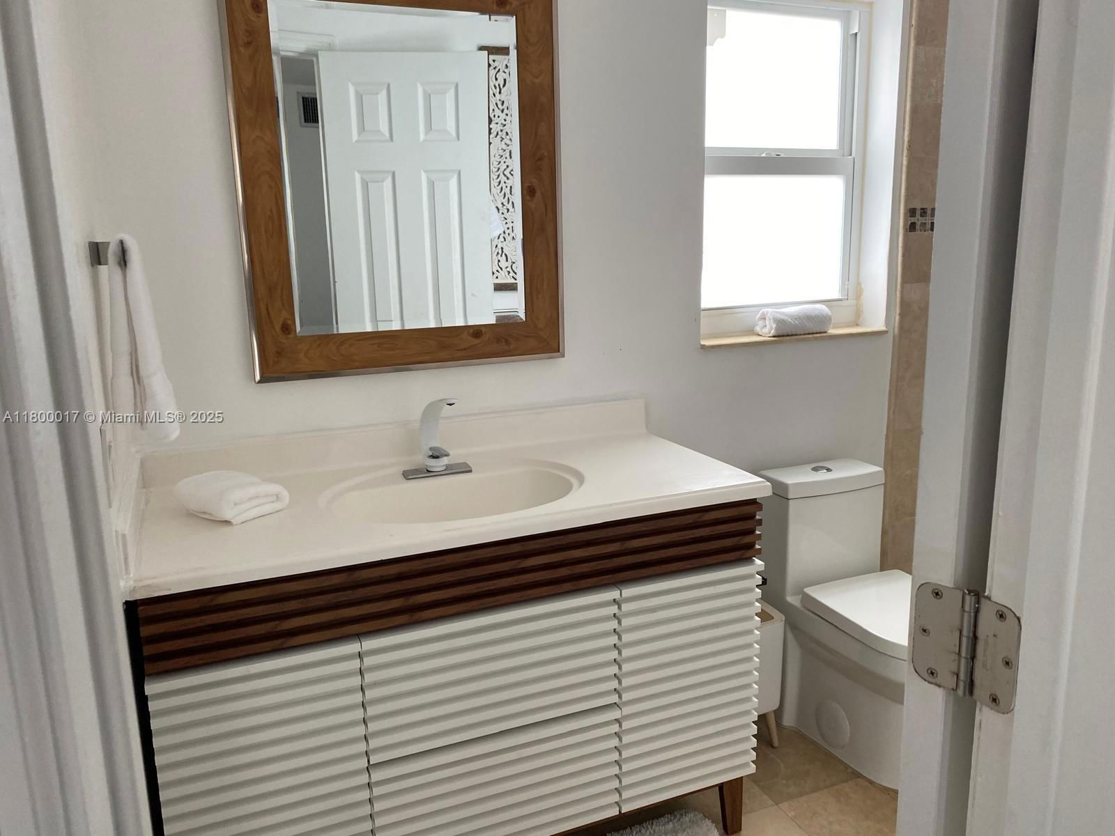 Real estate property located at 1103 Washington St, Broward, Hollywood Lakes Section, Hollywood, FL