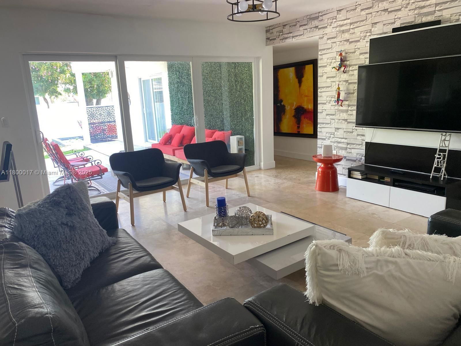 Real estate property located at 1103 Washington St, Broward, Hollywood Lakes Section, Hollywood, FL