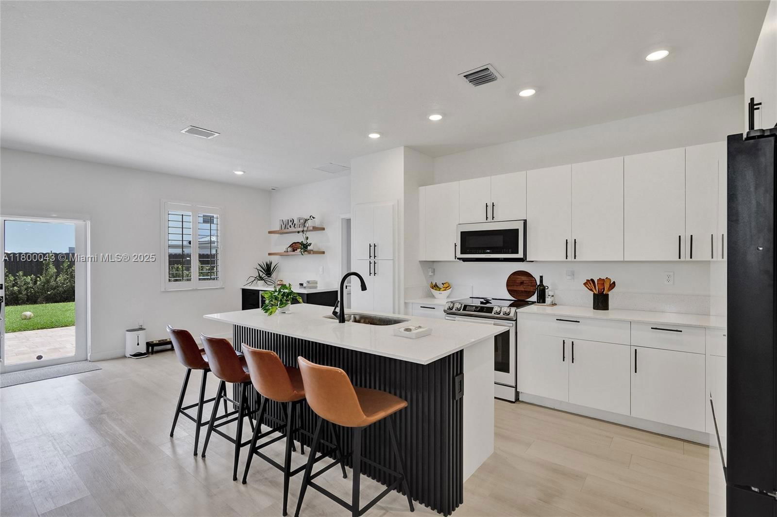 Real estate property located at 14836 162nd St, Miami-dade, Wallace Stevens Subdivisio, Miami, FL
