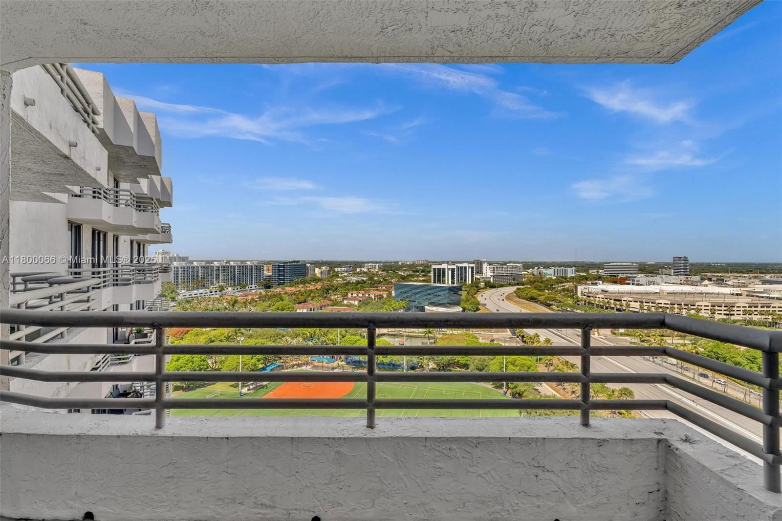 Real estate property located at 3300 191st St LP04, Miami-dade, Parc Central Aventura Sou, Aventura, FL