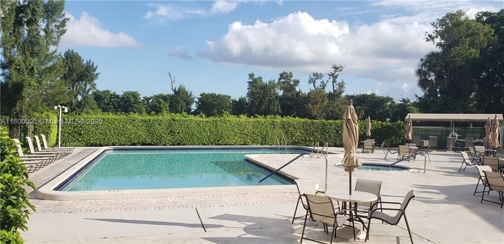 Real estate property located at 8360 Sands Point Blvd G209, Broward, Sands Point Condominium I, Tamarac, FL