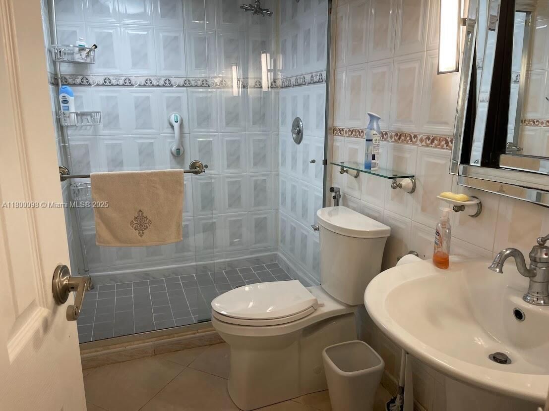 Real estate property located at 8360 Sands Point Blvd G209, Broward, Sands Point Condominium I, Tamarac, FL