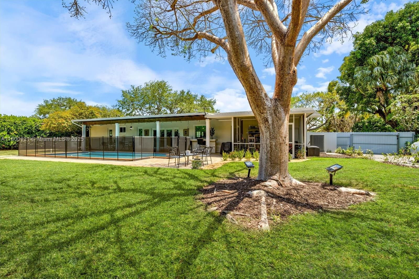 Real estate property located at 7485 159th Ter, Miami-dade, Palmetto Road Ests, Palmetto Bay, FL
