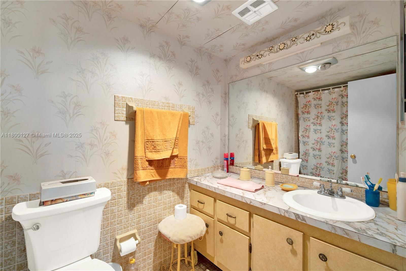 Real estate property located at 4750 22nd Ct #518, Broward, Castle Apartments 11 Cond, Lauderhill, FL