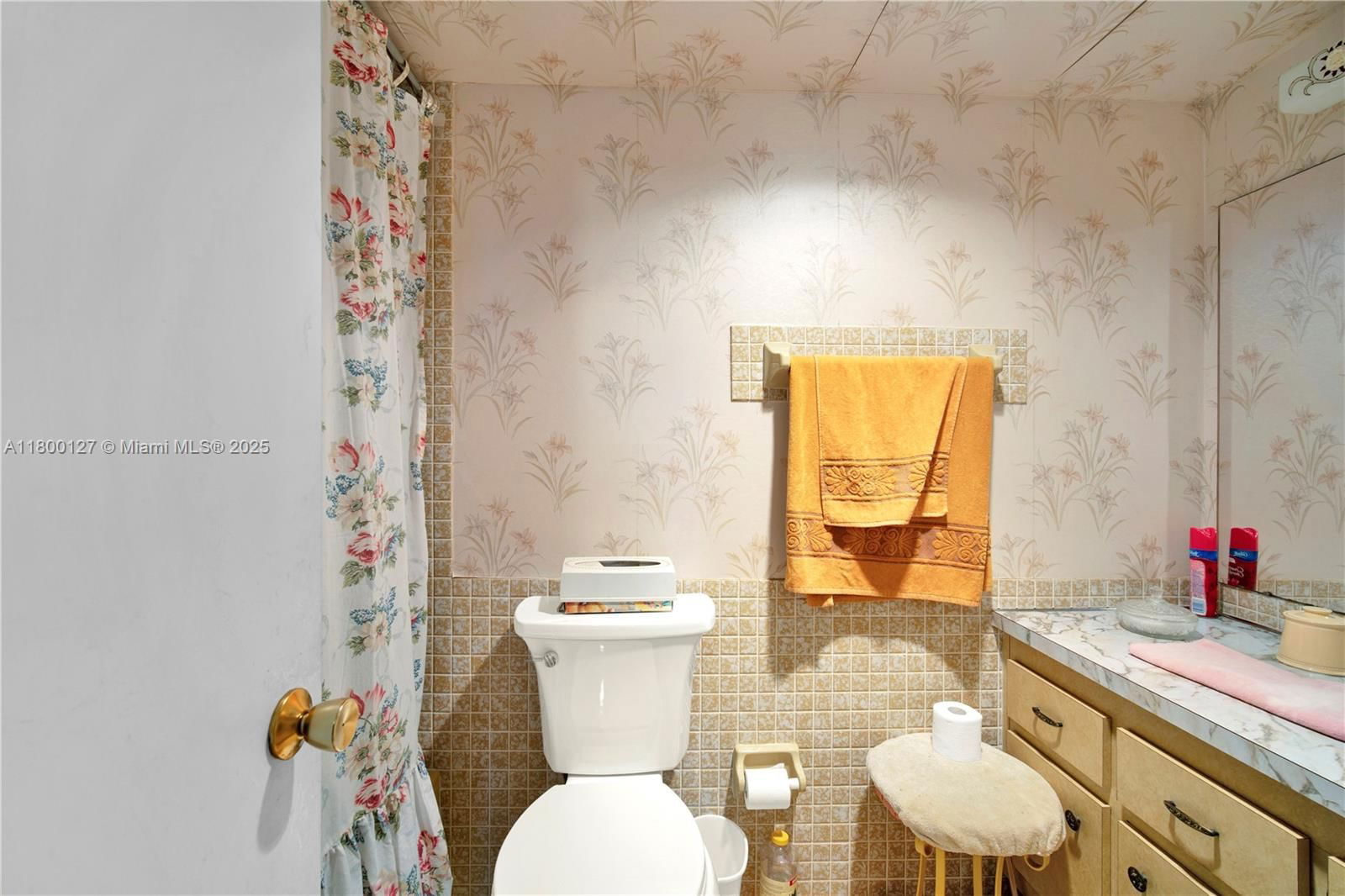 Real estate property located at 4750 22nd Ct #518, Broward, Castle Apartments 11 Cond, Lauderhill, FL