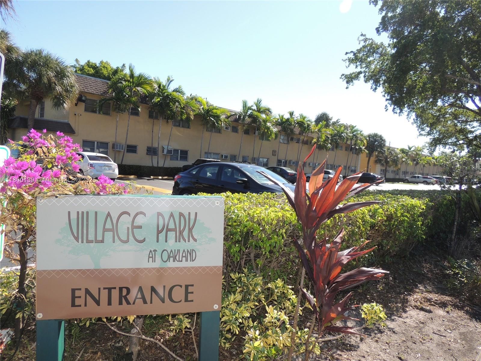 Real estate property located at 5156 6th Ave #212, Broward, Village Park At Oakland C, Oakland Park, FL