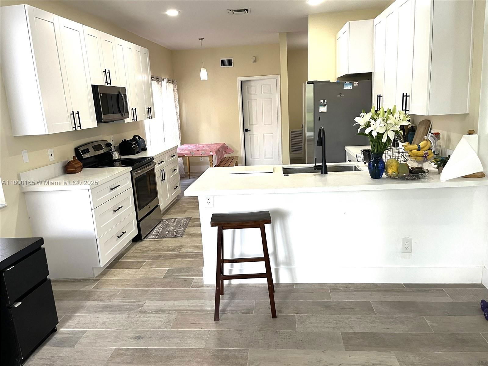 Real estate property located at 17731 23rd St, Broward, Silver Lakes Phase Iii, Miramar, FL