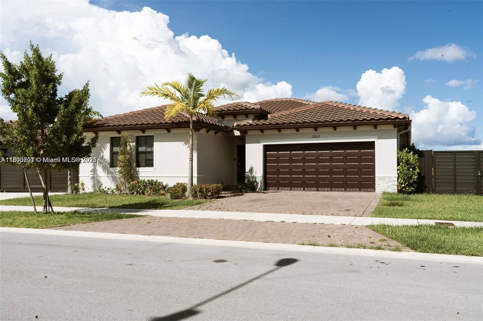 Real estate property located at 12833 226th St, Miami-dade, Herran-barkett Subdivisio, Miami, FL