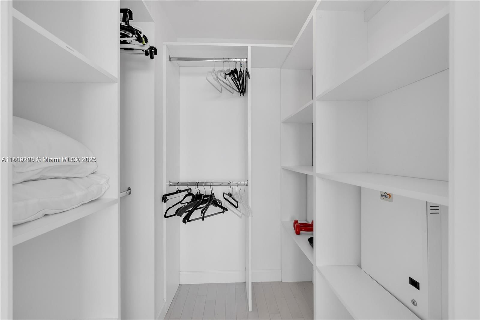 Real estate property located at 6799 Collins Ave #1602, Miami-dade, South Carillon Beach Cond, Miami Beach, FL