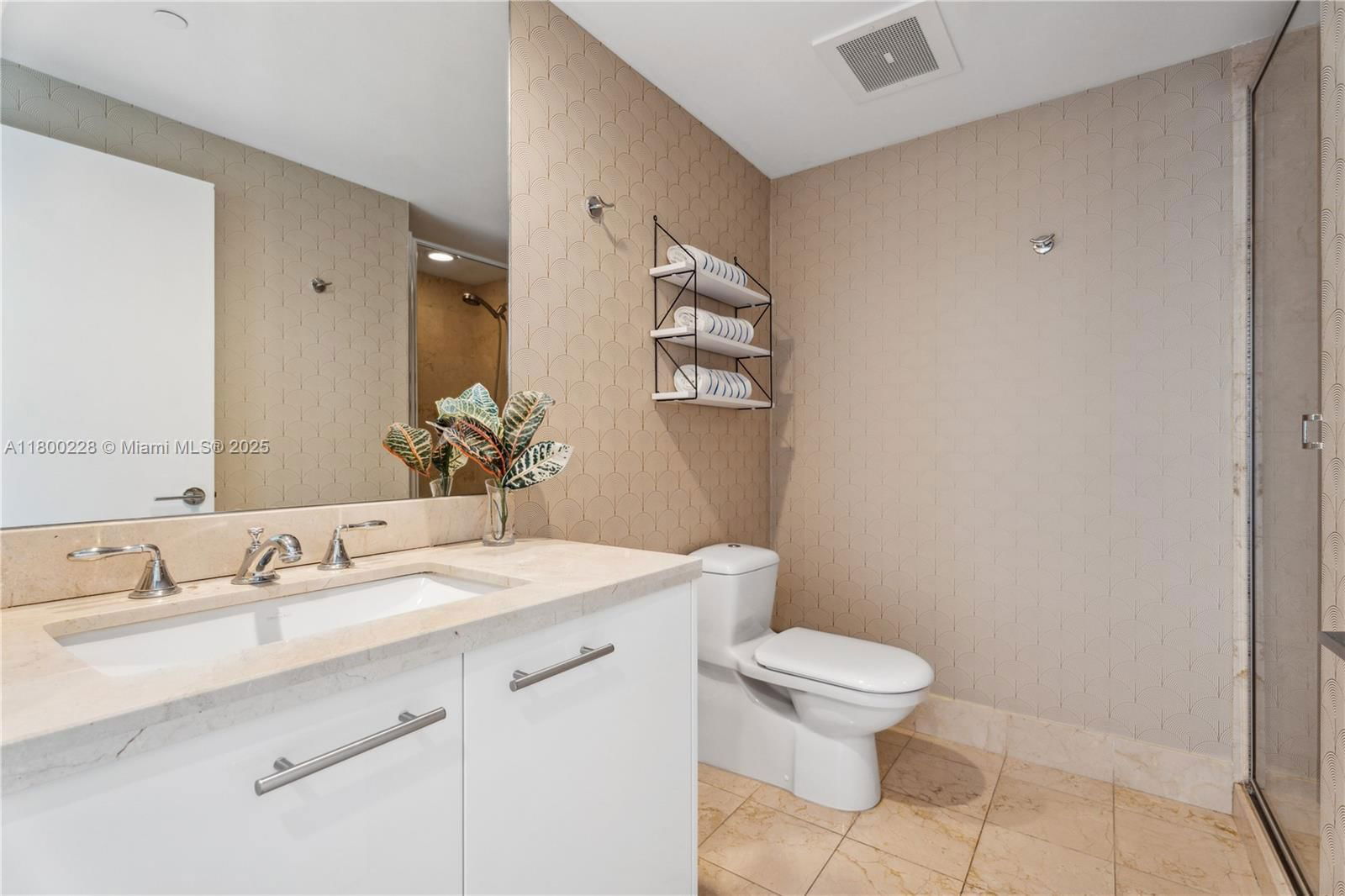 Real estate property located at 6799 Collins Ave #1602, Miami-dade, South Carillon Beach Cond, Miami Beach, FL
