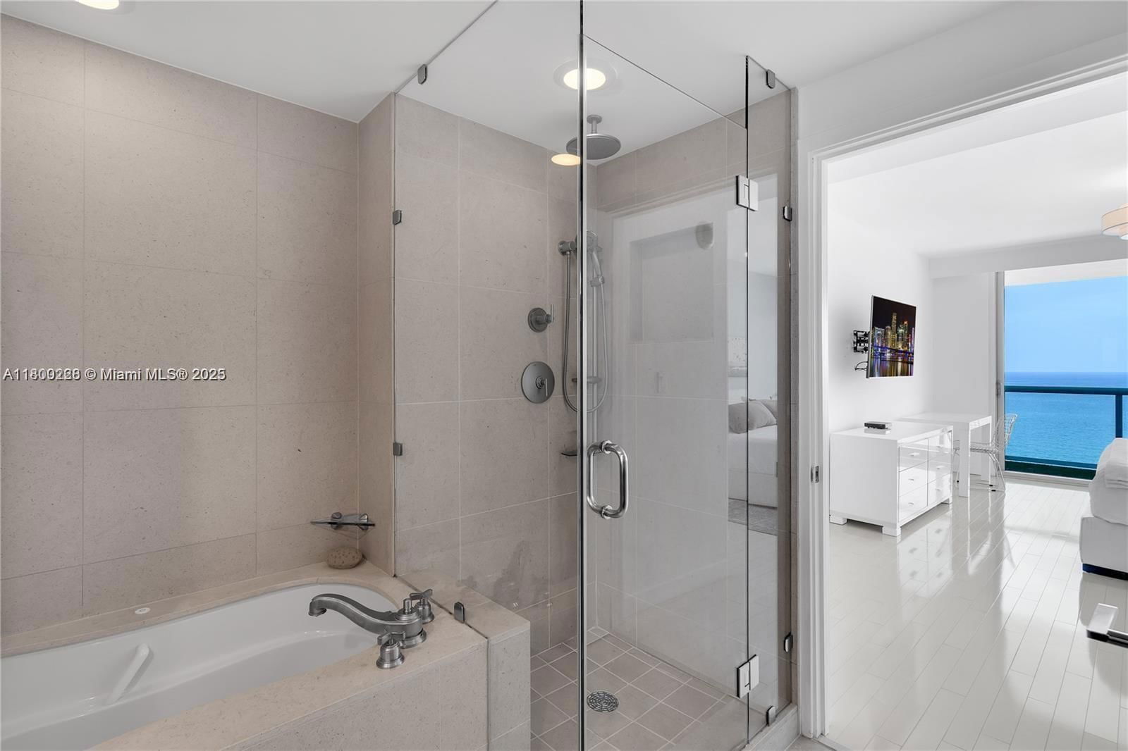 Real estate property located at 6799 Collins Ave #1602, Miami-dade, South Carillon Beach Cond, Miami Beach, FL