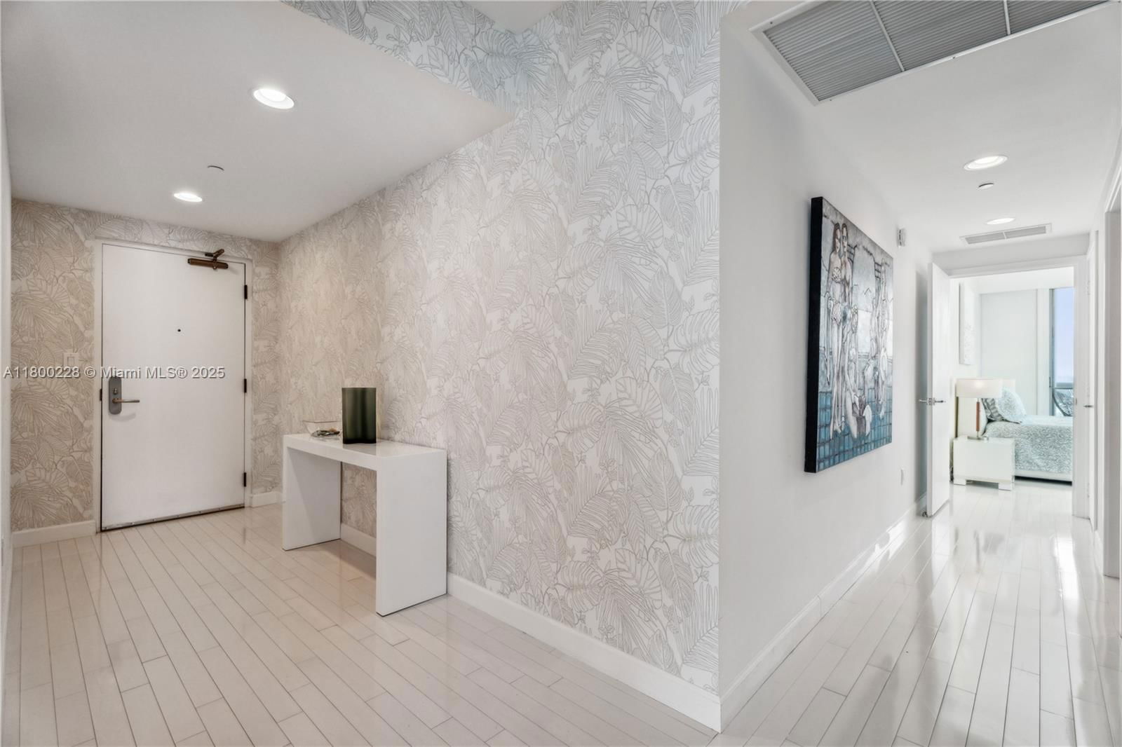 Real estate property located at 6799 Collins Ave #1602, Miami-dade, South Carillon Beach Cond, Miami Beach, FL