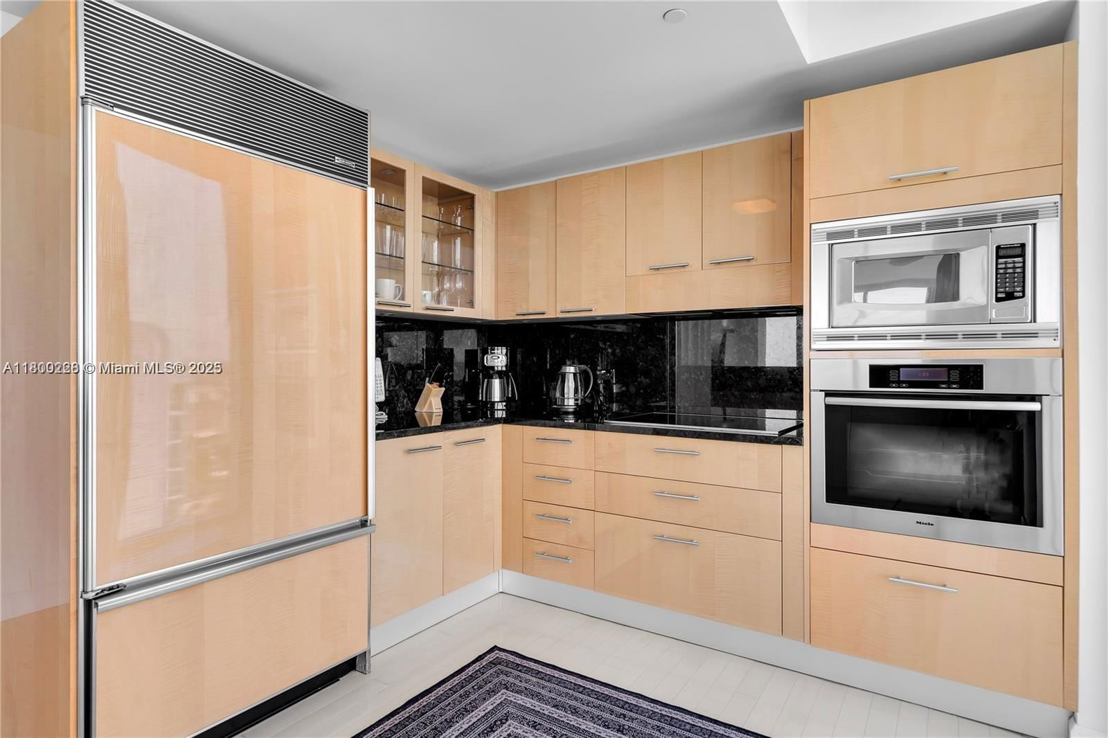 Real estate property located at 6799 Collins Ave #1602, Miami-dade, South Carillon Beach Cond, Miami Beach, FL