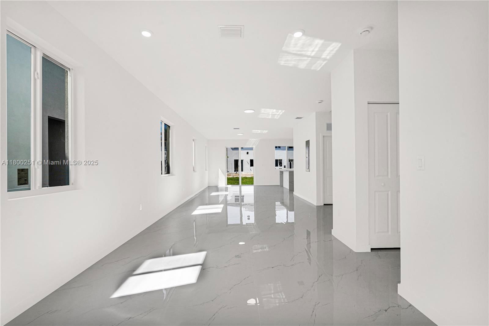 Real estate property located at 22515 125 AVE A, Miami-dade, Chloes Estates, Miami, FL