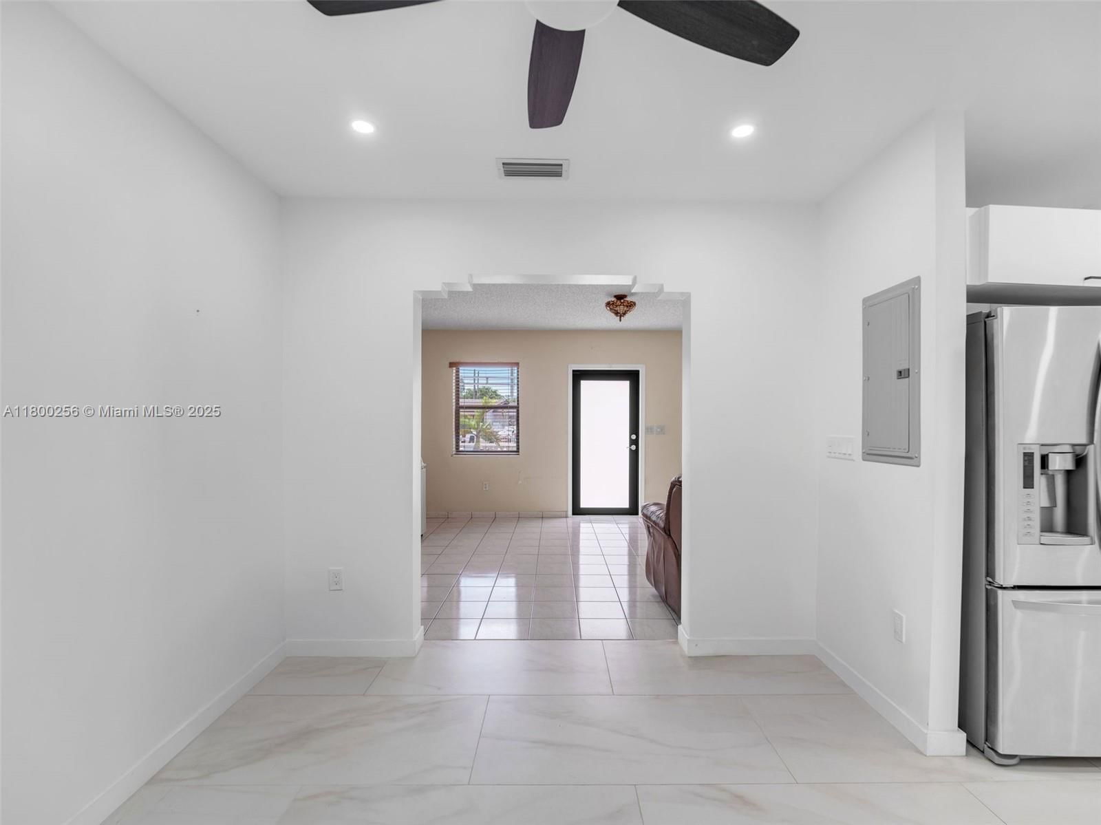 Real estate property located at 341 Pash E Ho Wa Dr, Miami-dade, Deer Pk Addn, Hialeah, FL