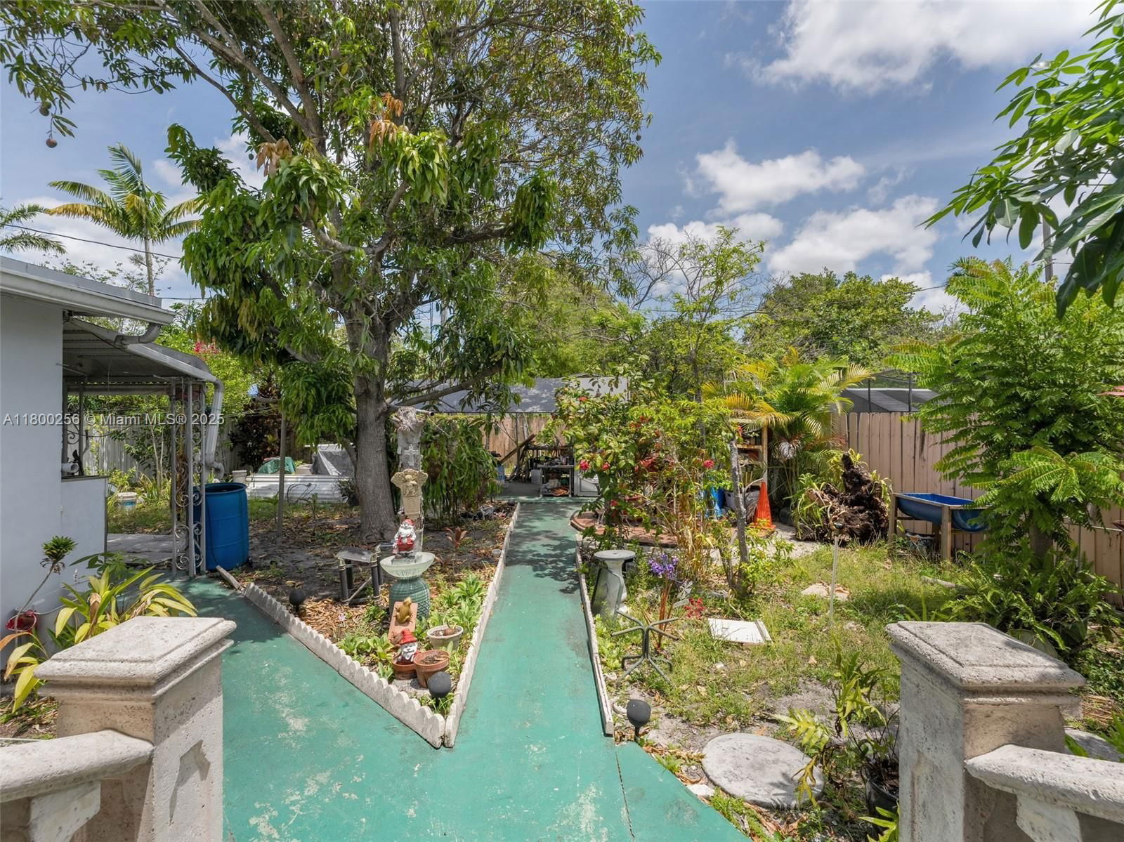 Real estate property located at 341 Pash E Ho Wa Dr, Miami-dade, Deer Pk Addn, Hialeah, FL