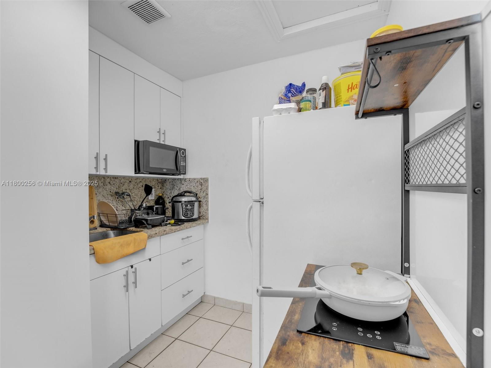 Real estate property located at 341 Pash E Ho Wa Dr, Miami-dade, Deer Pk Addn, Hialeah, FL