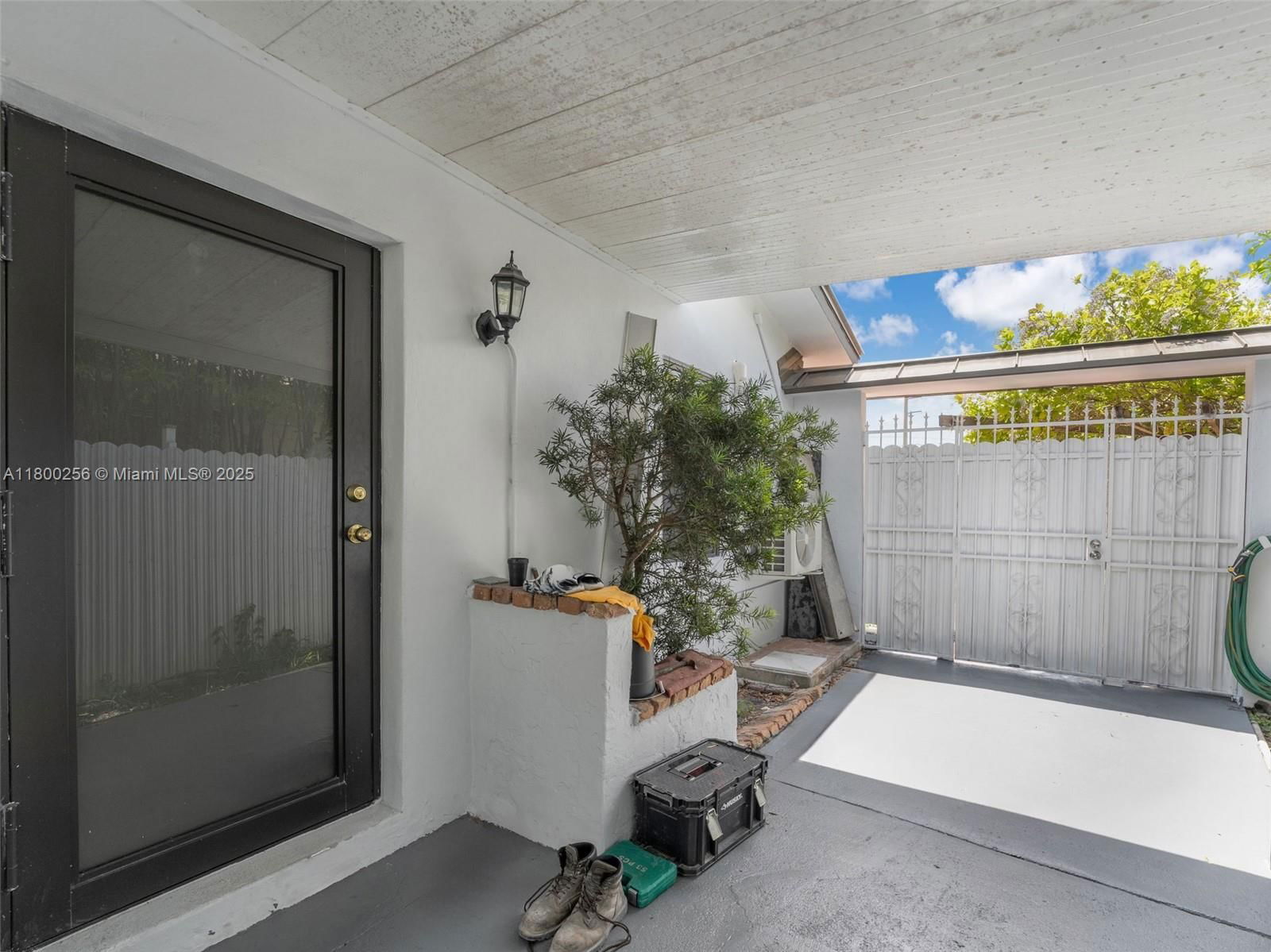 Real estate property located at 341 Pash E Ho Wa Dr, Miami-dade, Deer Pk Addn, Hialeah, FL