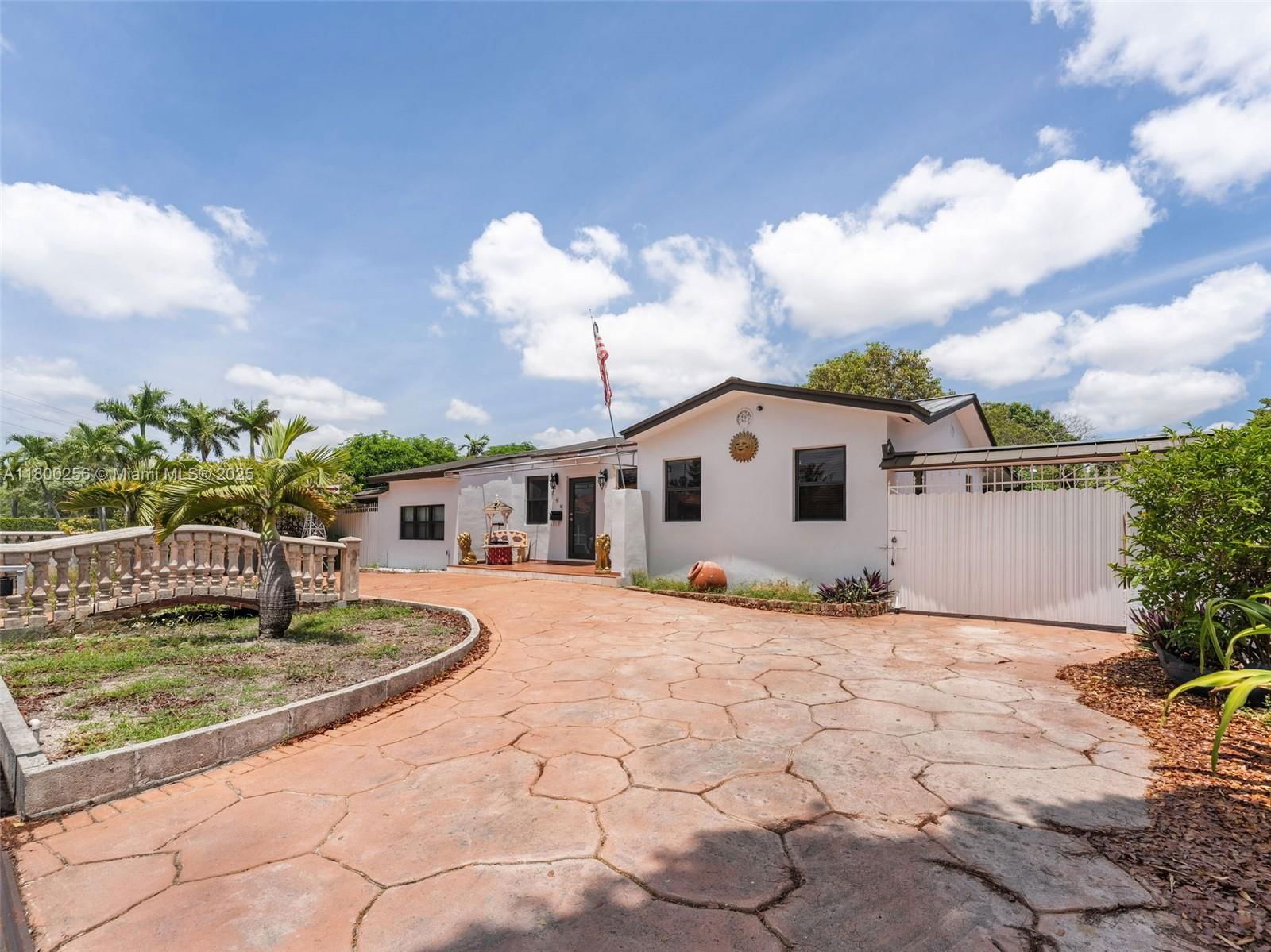 Real estate property located at 341 Pash E Ho Wa Dr, Miami-dade, Deer Pk Addn, Hialeah, FL