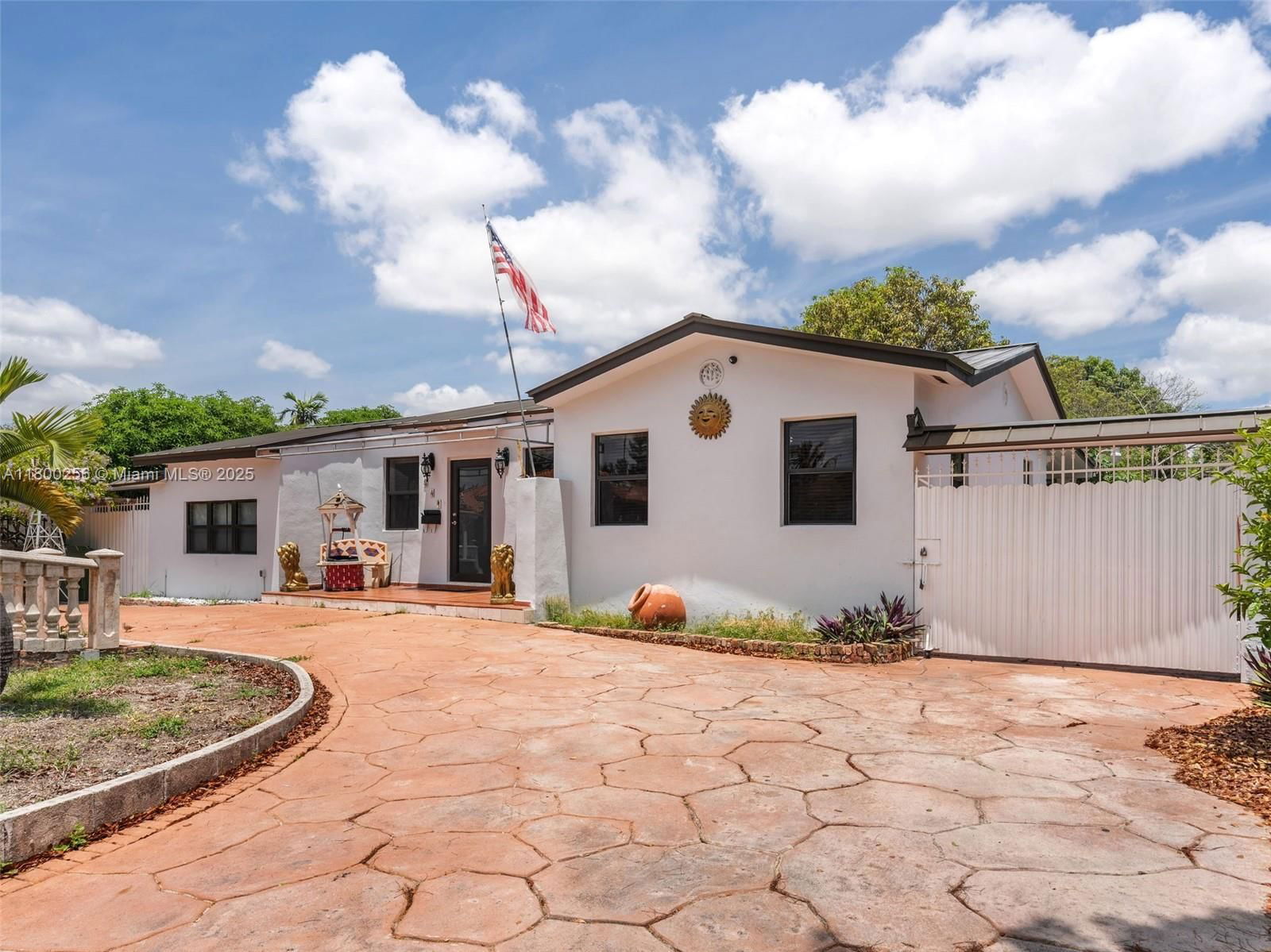 Real estate property located at 341 Pash E Ho Wa Dr, Miami-dade, Deer Pk Addn, Hialeah, FL