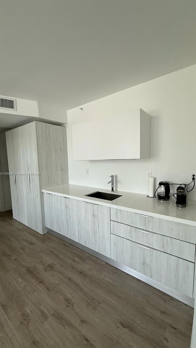 Real estate property located at 6080 Collins Ave #402, Miami-dade, 6080 Collins Condo, Miami Beach, FL