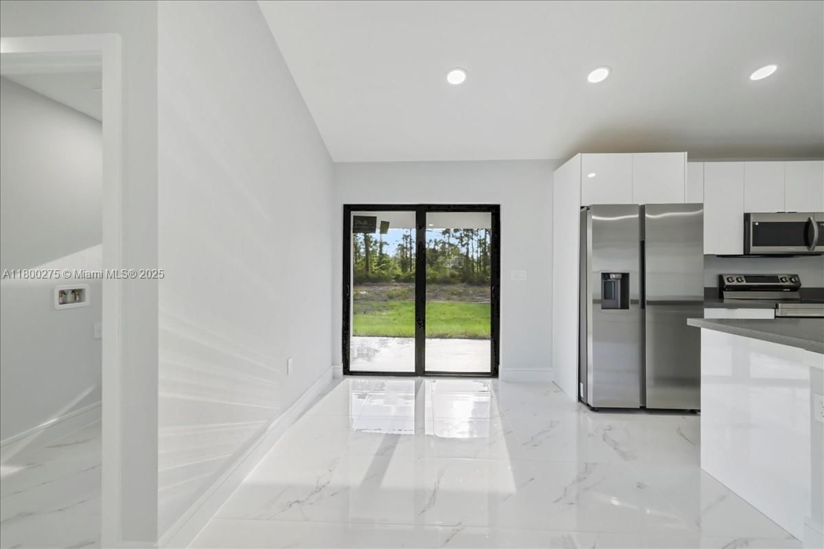 Real estate property located at 817 Moore AVE, Lee, Lehigh Acres, Lehigh Acres, FL
