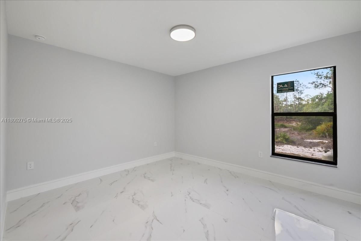 Real estate property located at 817 Moore AVE, Lee, Lehigh Acres, Lehigh Acres, FL
