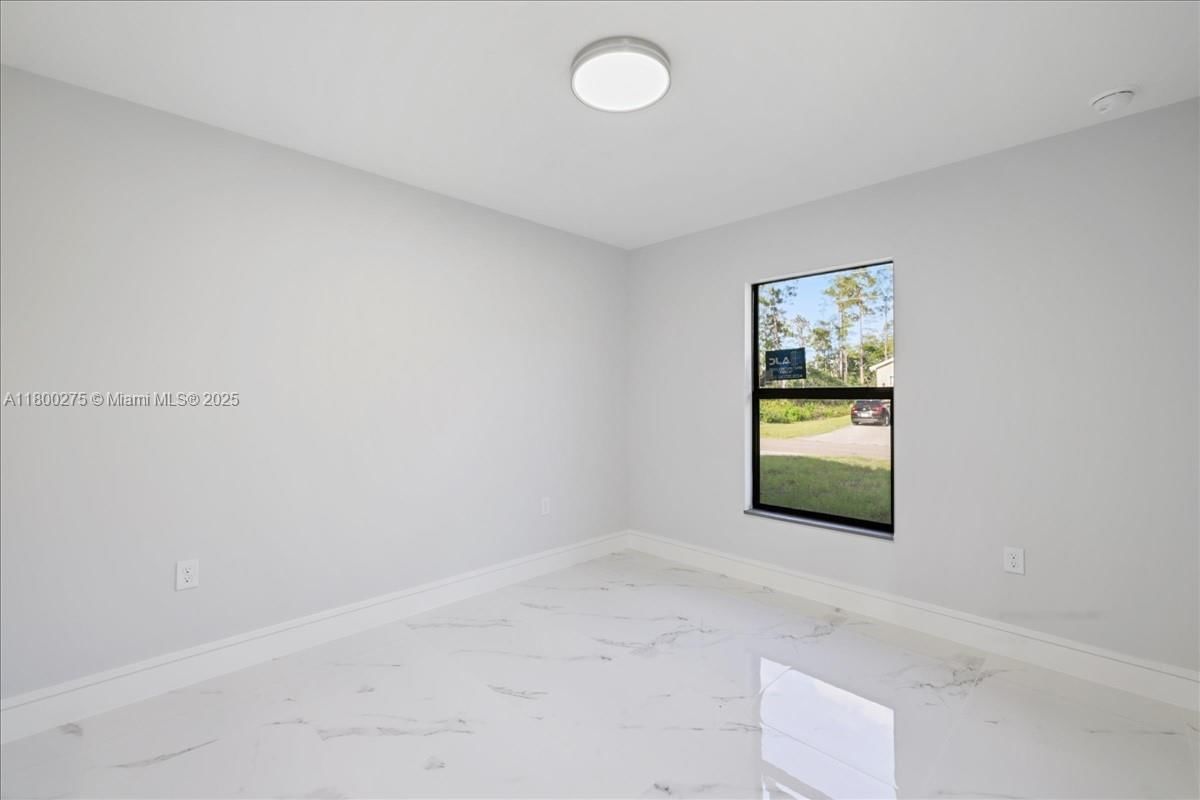 Real estate property located at 817 Moore AVE, Lee, Lehigh Acres, Lehigh Acres, FL