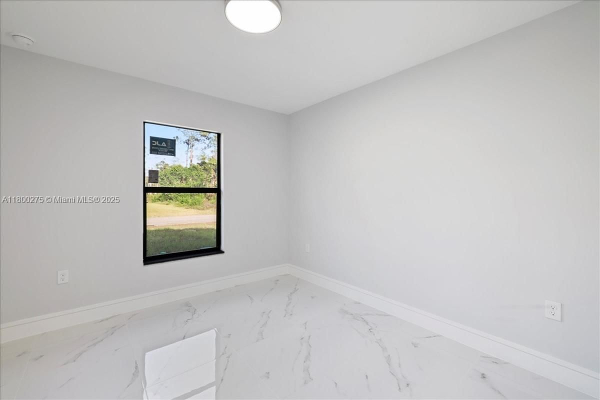 Real estate property located at 817 Moore AVE, Lee, Lehigh Acres, Lehigh Acres, FL