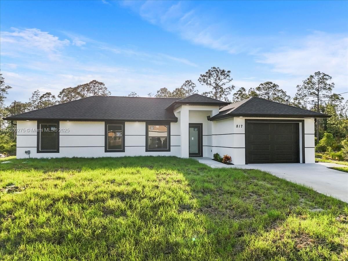 Real estate property located at 817 Moore AVE, Lee, Lehigh Acres, Lehigh Acres, FL