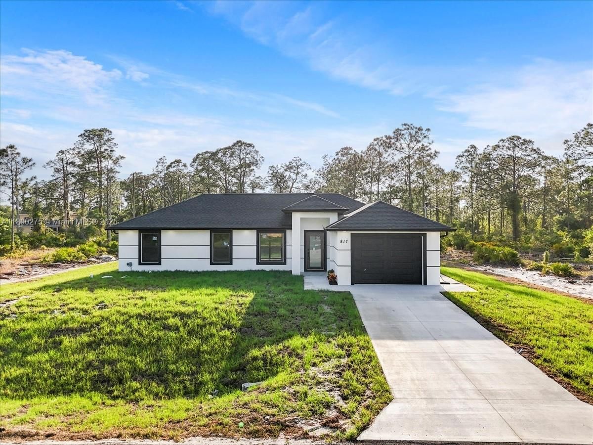 Real estate property located at 817 Moore AVE, Lee, Lehigh Acres, Lehigh Acres, FL