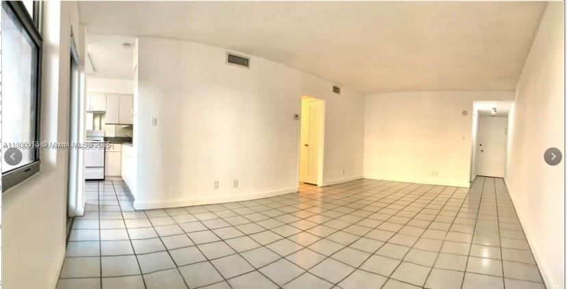 Real estate property located at 9225 Collins Ave #307, Miami-dade, Four Winds Condo, Surfside, FL