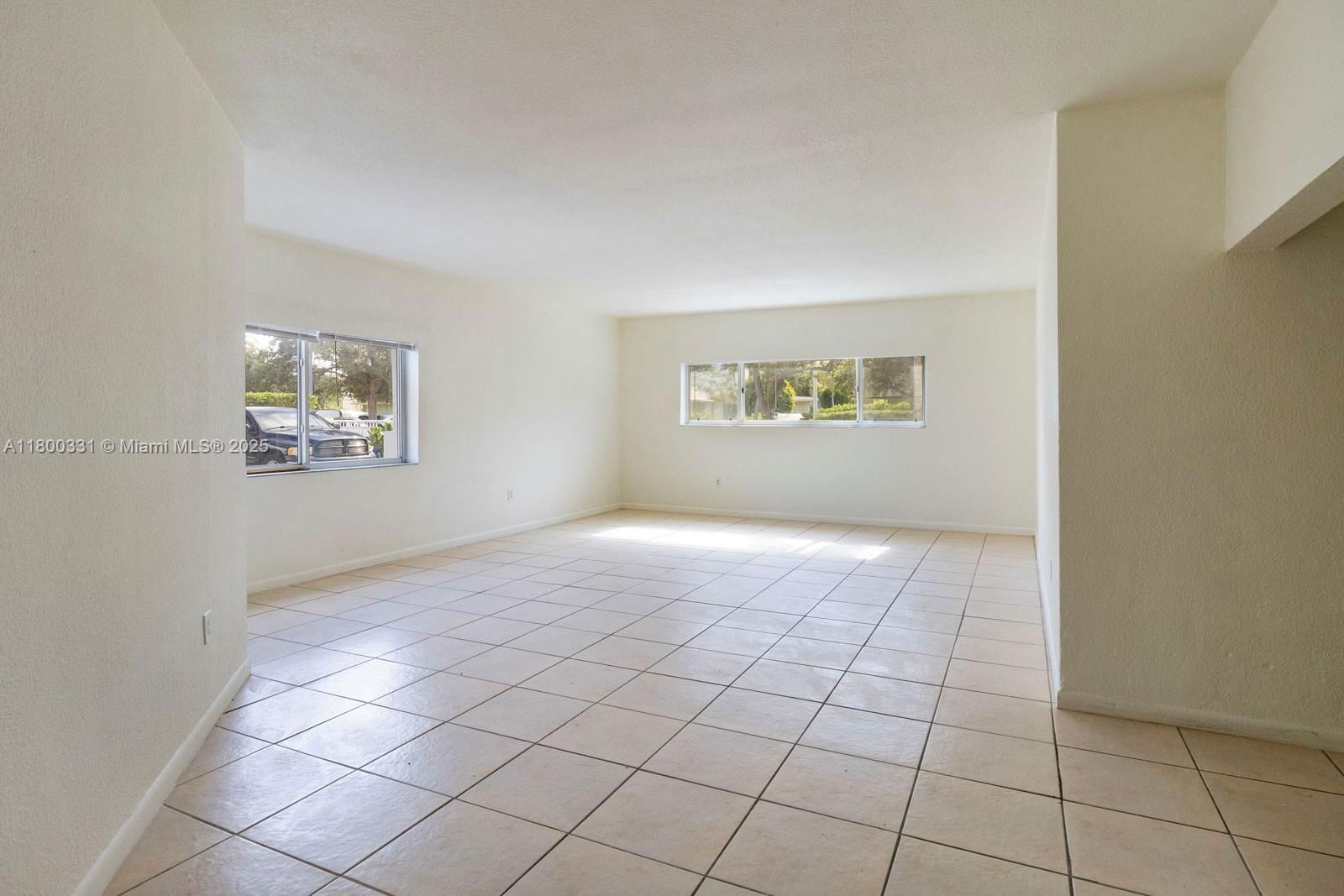 Real estate property located at 1185 Marseille Dr #101, Miami-dade, Rive Marseilles Condo, Miami Beach, FL