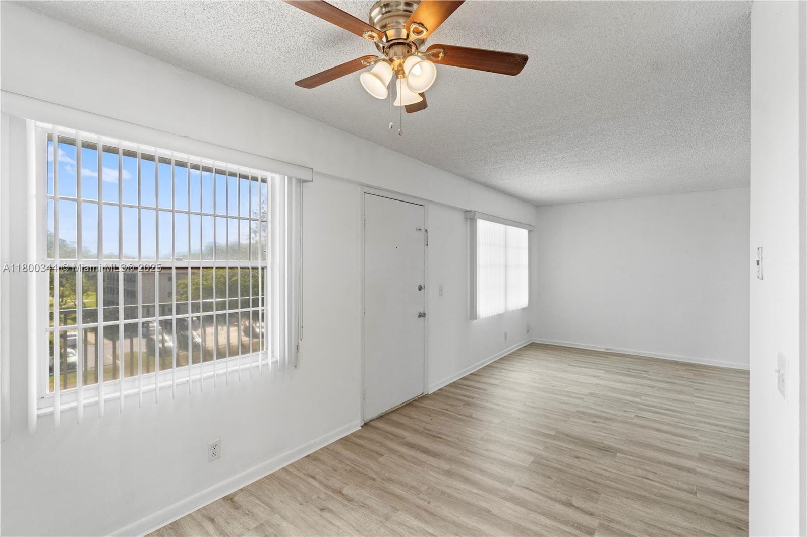 Real estate property located at 300 134th Way #413E, Broward, New Hampton At Century Vi, Pembroke Pines, FL